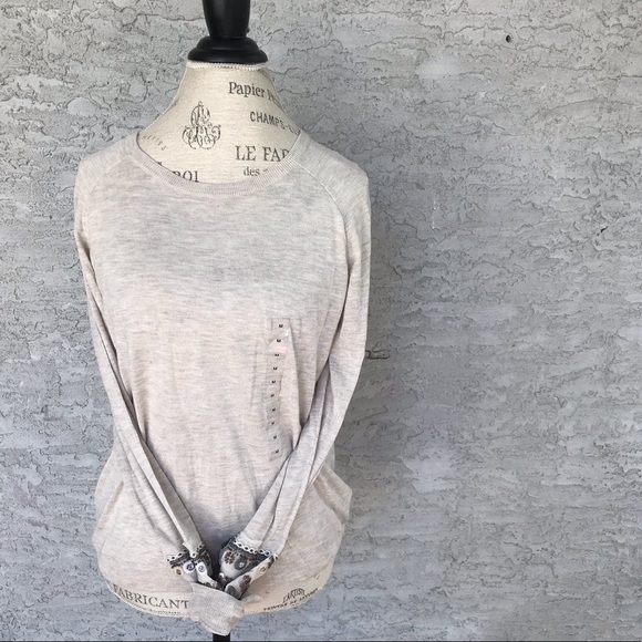 H&M NWT Soft Cream Beige Sweater with Grey Brown Sequins and Beaded Cuffs Size M - Picture 5 of 8